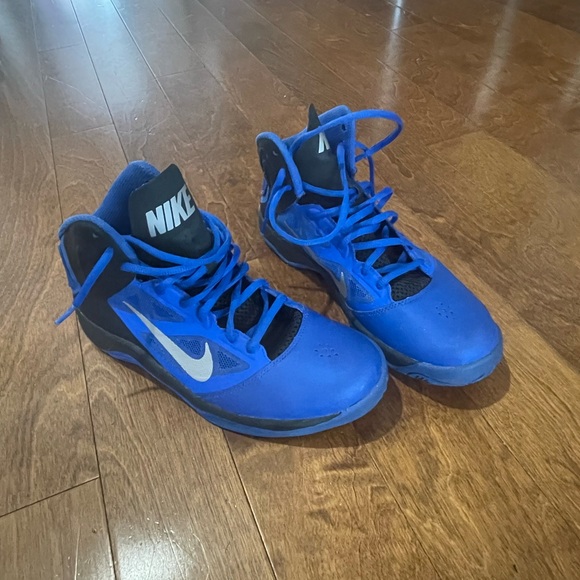 Nike sneakers - Picture 1 of 6